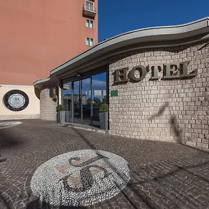 **** Szálloda Ih Milano St. John Olaszország