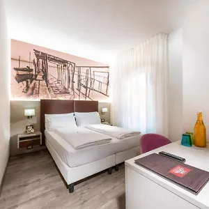 hotel-casa-costiera.hotelinveneto.com/